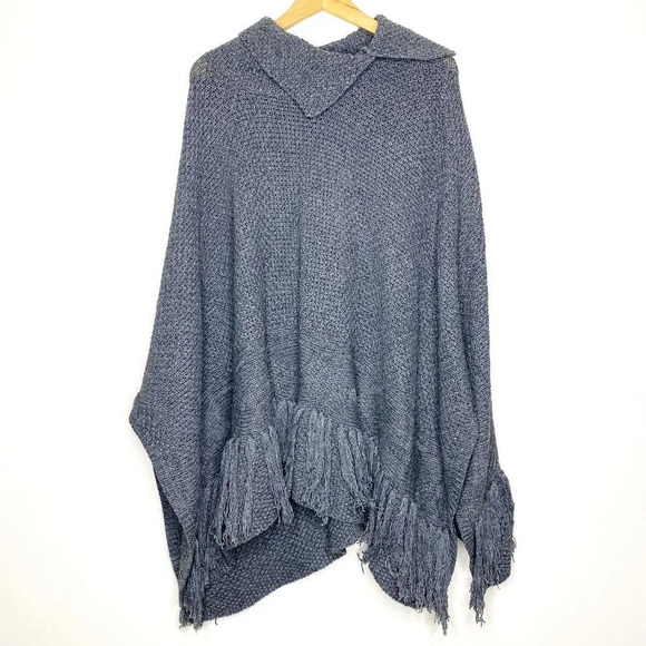 Coldwater Creek Sweaters - NWT Coldwater Creek Gray Knit Sweater Poncho Wool Blend Fringe One Size Boho